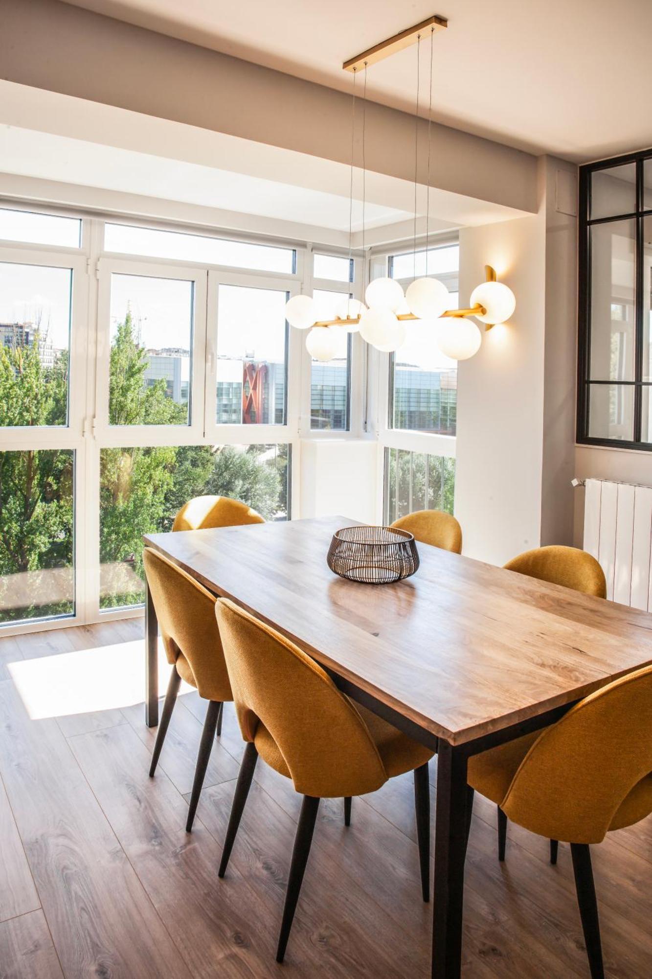 Museo Evolucion Apartment Burgos Bagian luar foto